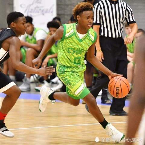  父子同台竞技书写篮球佳话