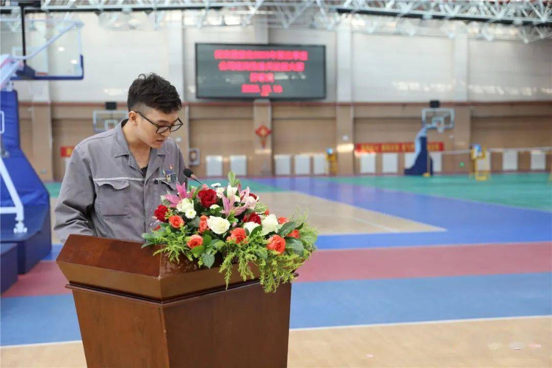  电竞裁判严格执法保障赛事公平