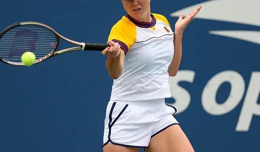  拉杜卡努复出首秀虽败犹显复苏迹象