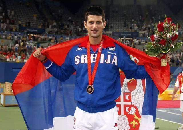  德约科维奇横扫半决赛，冲击个人第二十座大满贯  