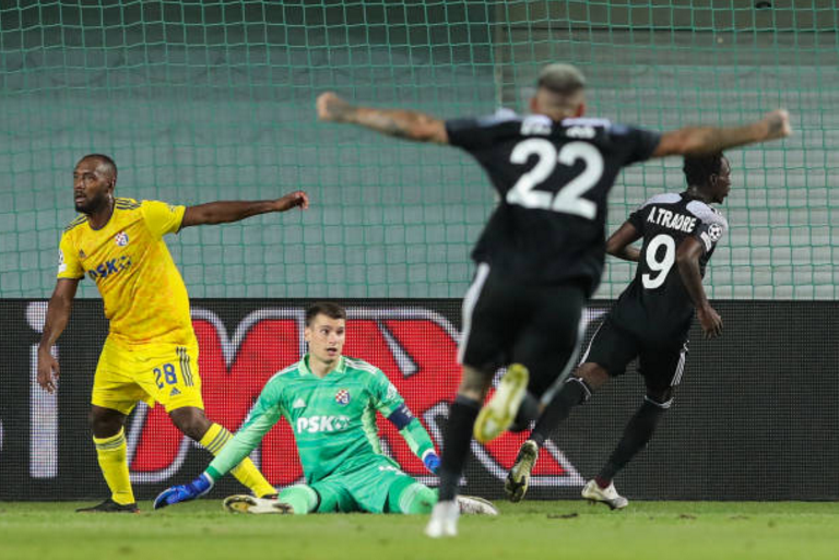  胡尔卡奇波兰骄子，鹿特丹室内赛连胜强敌夺冠