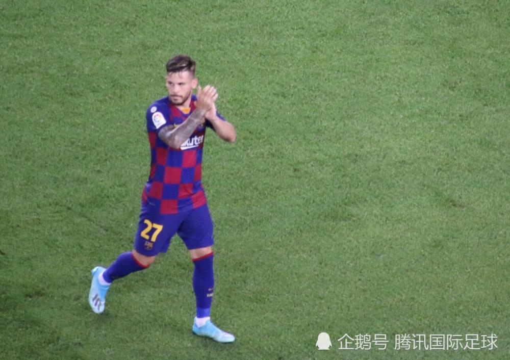  博洛尼亚青春风暴，小将发威掀翻豪门  