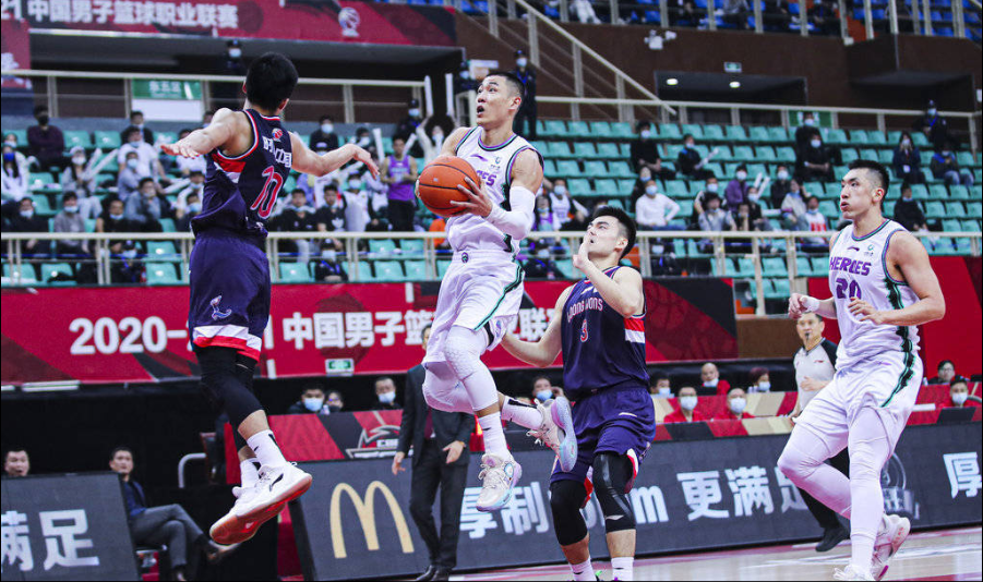  外援加盟提升球队整体战斗力